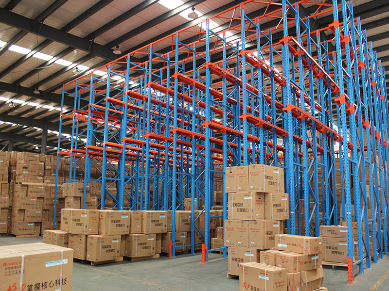 Drive in Racking : une solution polyvalente pour le stockage intensif