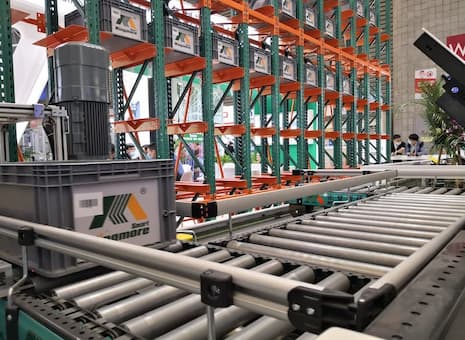 Automated high-bay warehouses are revolutionizing logistics efficiency.