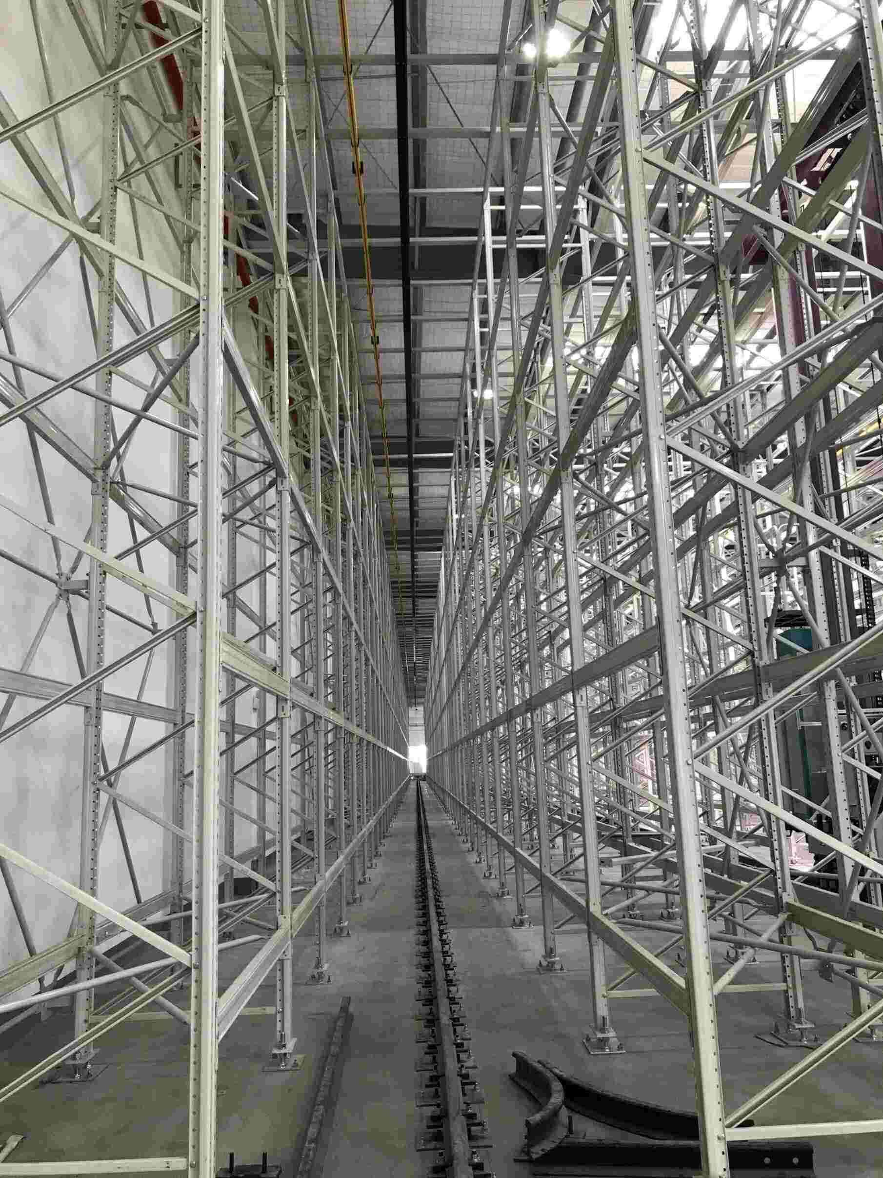 The Unsung Hero of Modern Warehousing: What is a Stacker Crane?
